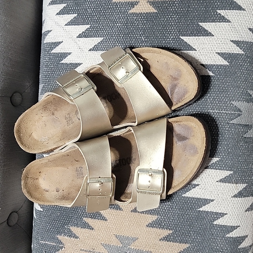Gold birkenstock Arizonas